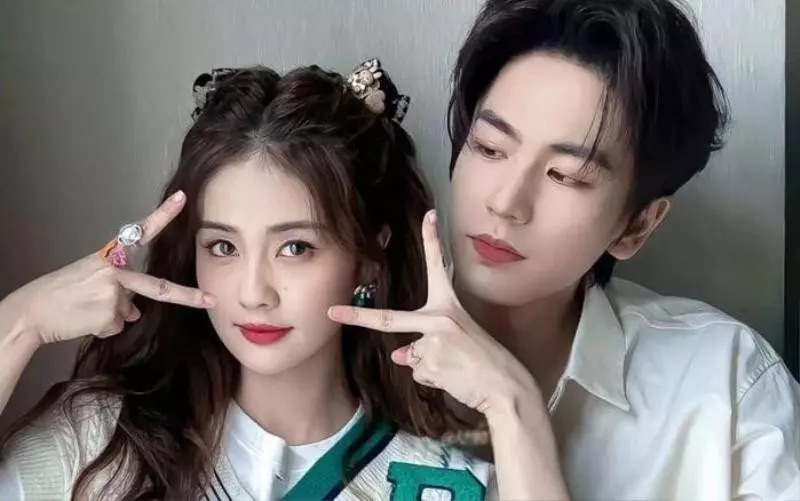 1760311532 159 My nu dep nhat Trung Quoc Bach Loc gap nguy