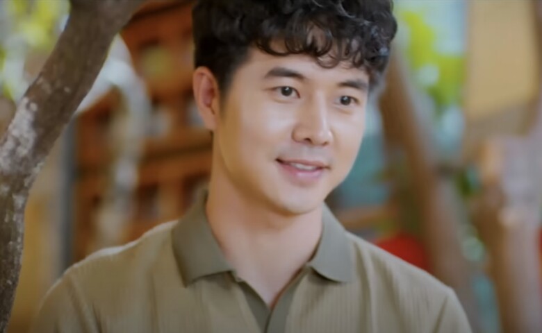 XEM VIDEO: Dũng tái xuất Gió Ngang Khoảng Trời Xanh nhưng với vai trò là một nghệ nhân trà đạo.