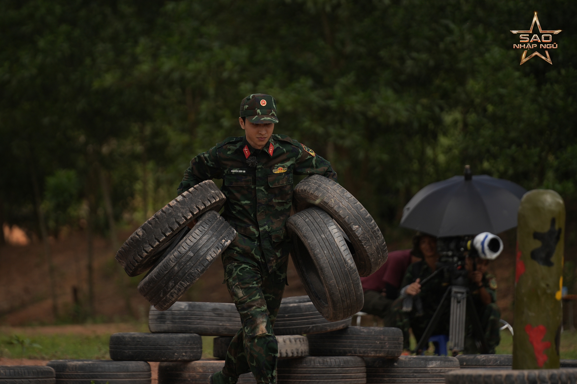 Tập 10 Sao Nhập Ngũ: 1 chiến sĩ bị Hương Giang tương tác bằng mũ cối- Ảnh 5.