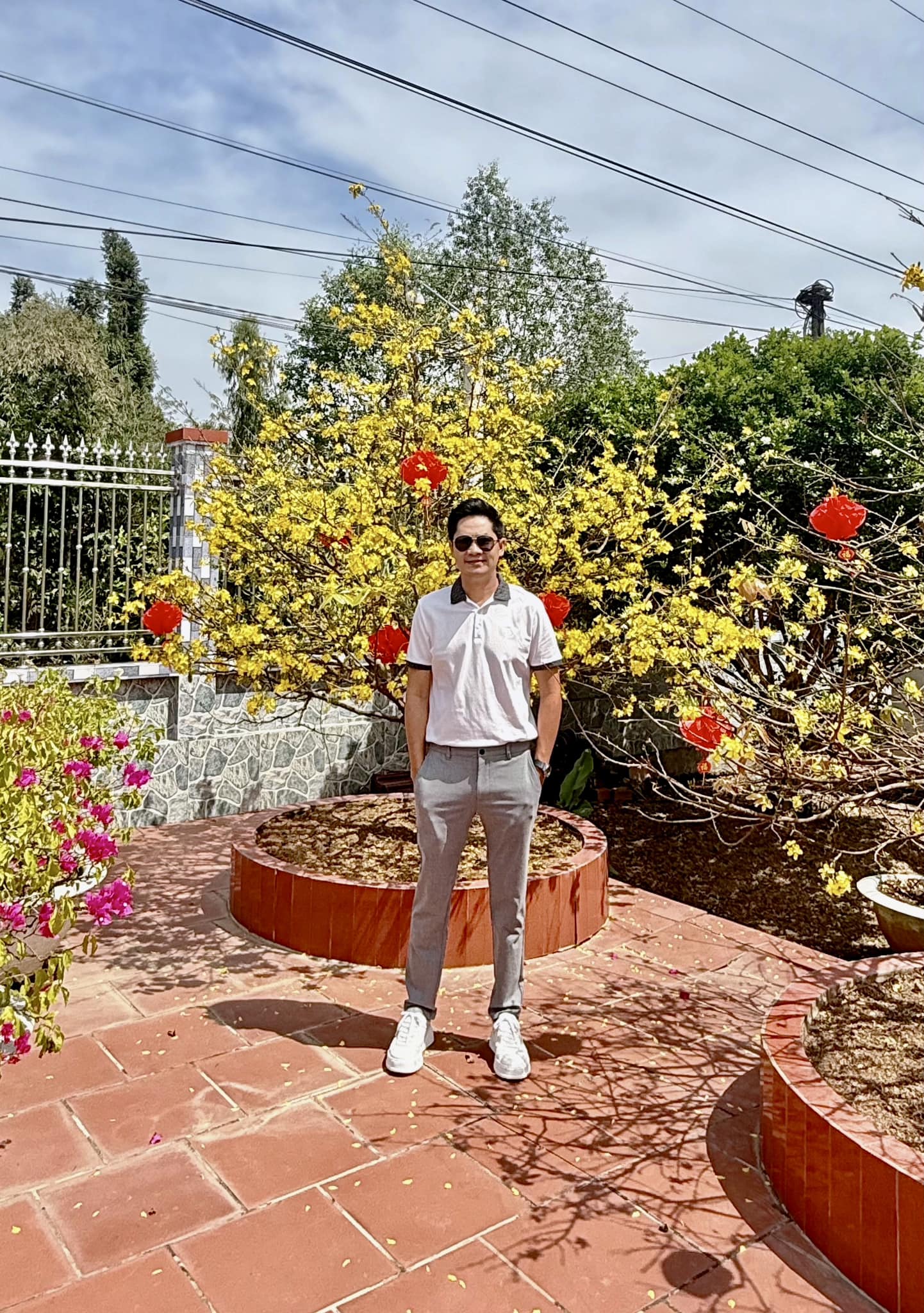 Ngoại hình nam nghệ sĩ đình đám có nhà từ TP.HCM đến Đồng Tháp, thấy bất hiếu vì 40 tuổi chưa vợ- Ảnh 4.