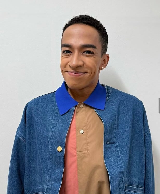 Nam ca sĩ 1996 bị bắt vì khỏa thân nơi công cộng- Ảnh 6.