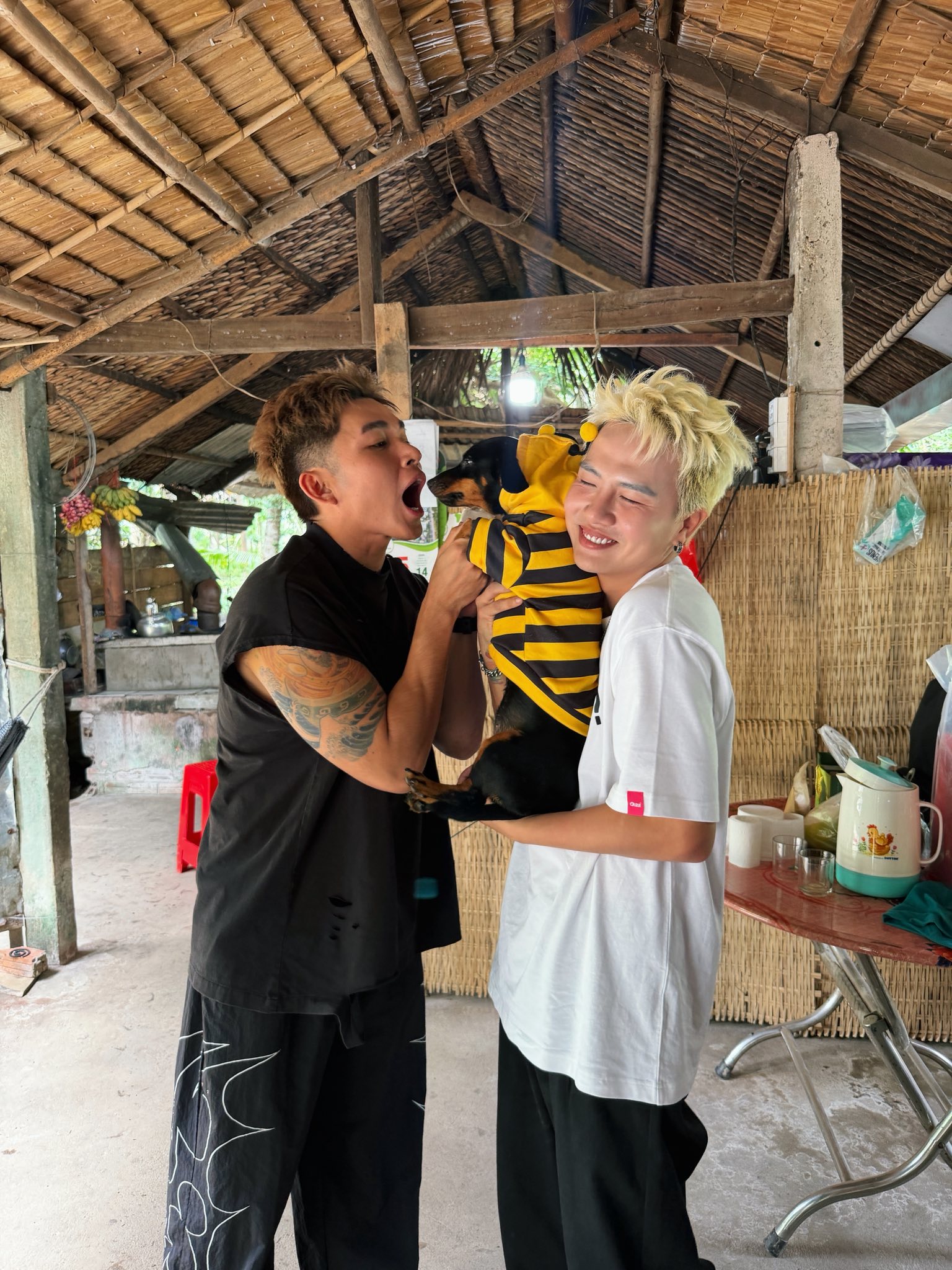 1 thành viên trong Gia đình Haha đang bị cô lập?- Ảnh 2.