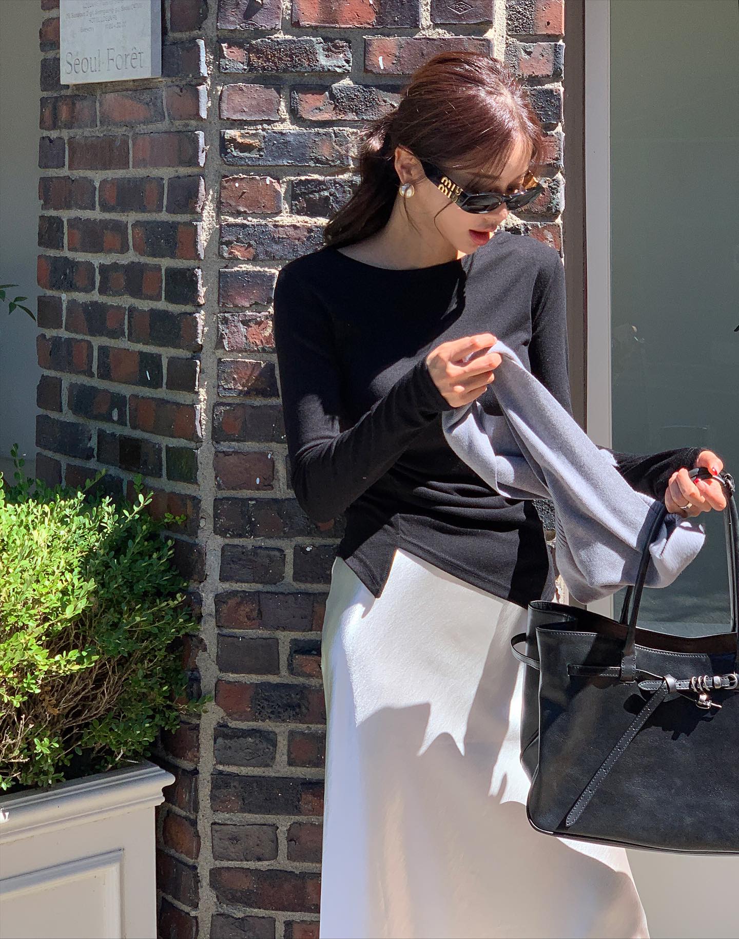 1760378158 393 Ai cung mac dep hon han chi voi 5 mon