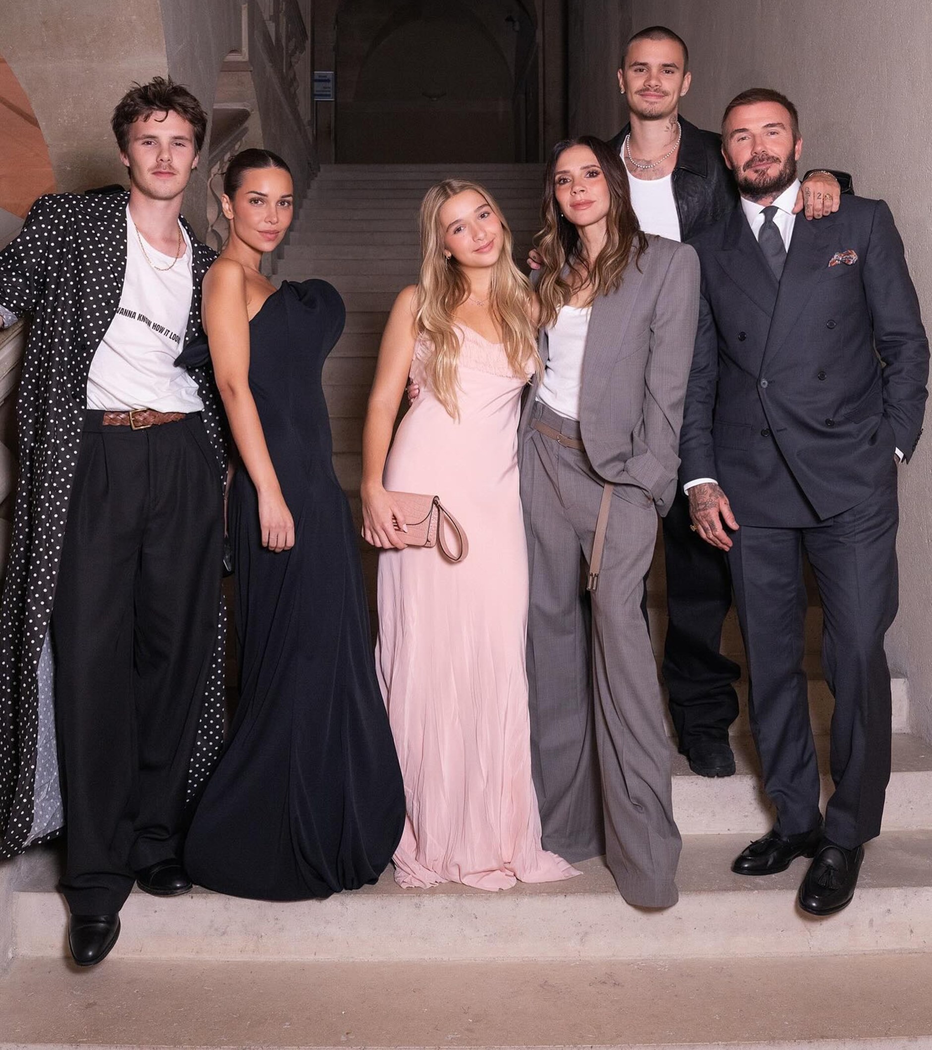 Victoria Beckham mượn chuyện để 