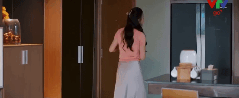 Phương Oanh gác công việc, lui về hậu phương hỗ trợ chồng: Style được khen hết lời- Ảnh 7.