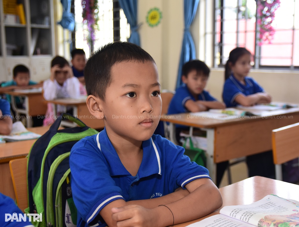 Mẹ nghèo làm lao công, chắt chiu từng đồng cứu con bị bệnh hiểm - 2