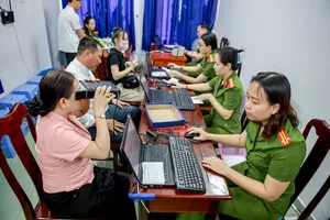 Đề xuất được đổi căn cước trực tuyến khi thay đổi thông tin do sắp xếp đơn vị hành chính