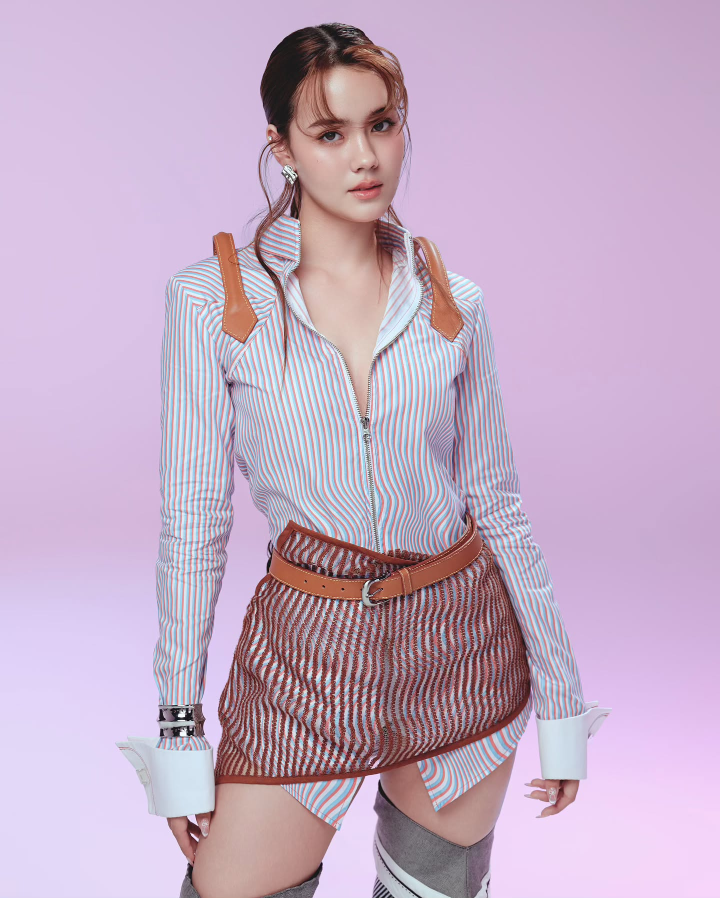 Chỉ cần lên đồ gợi cảm là mỹ nhân này khiến vạn người say mê: Đẹp không để đâu cho hết, sợ lụy đừng dính vào - Ảnh 3.