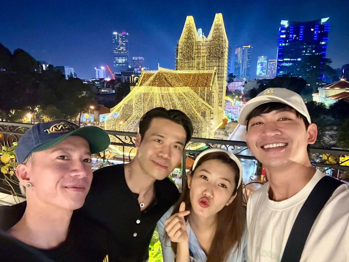 Thêm chi tiết chứng tỏ cặp đôi Vbiz có 