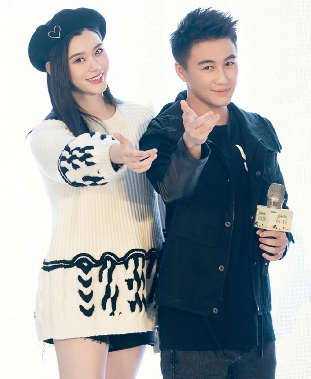 2 ngôi sao đình đám có cuộc đời trái ngược khi kết hôn với con của 