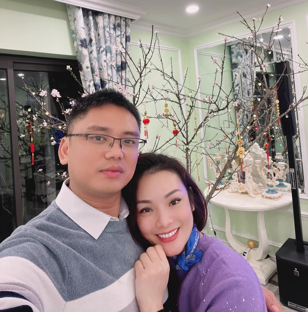 Nữ ca sĩ là lãnh đạo có học vị tiến sĩ, lấy chồng hai là Viện trưởng- Ảnh 4.