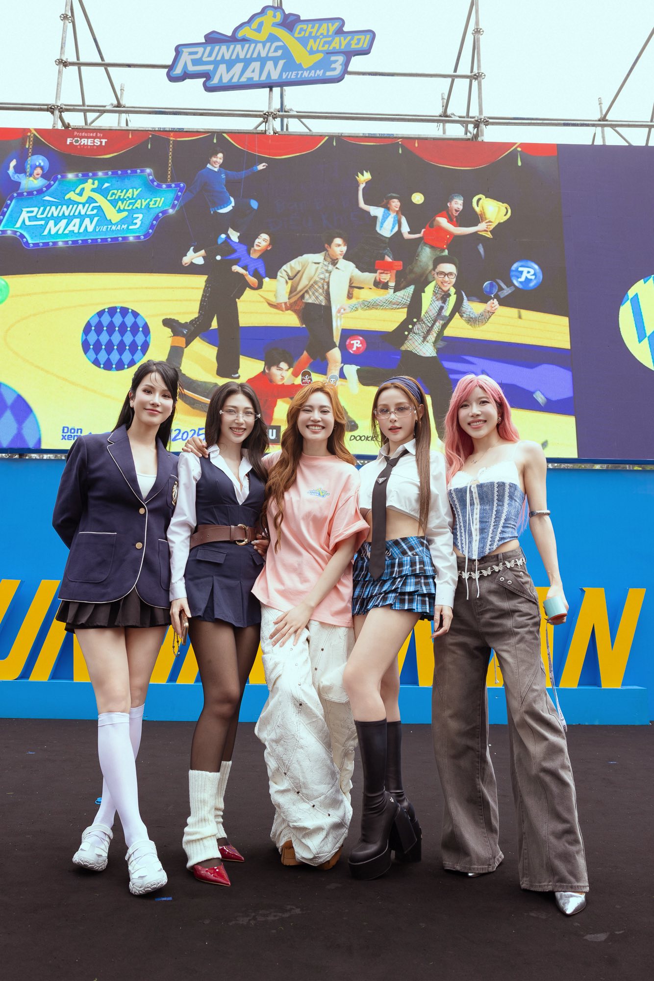 Diệp Lâm Anh đã làm gì Lan Ngọc mà bị chỉ trích đến mức này?- Ảnh 4.