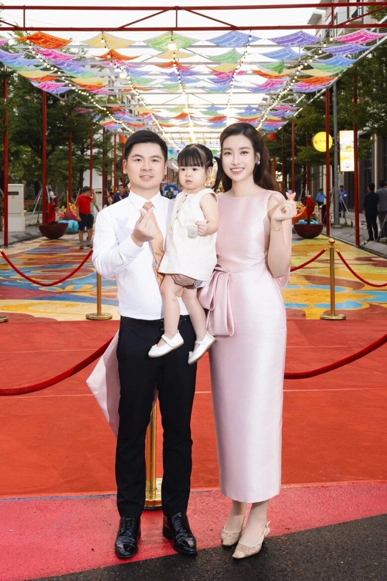 Đỗ Mỹ Linh trở thành phó chủ tịch trong công ty thuộc tập đoàn gia đình.