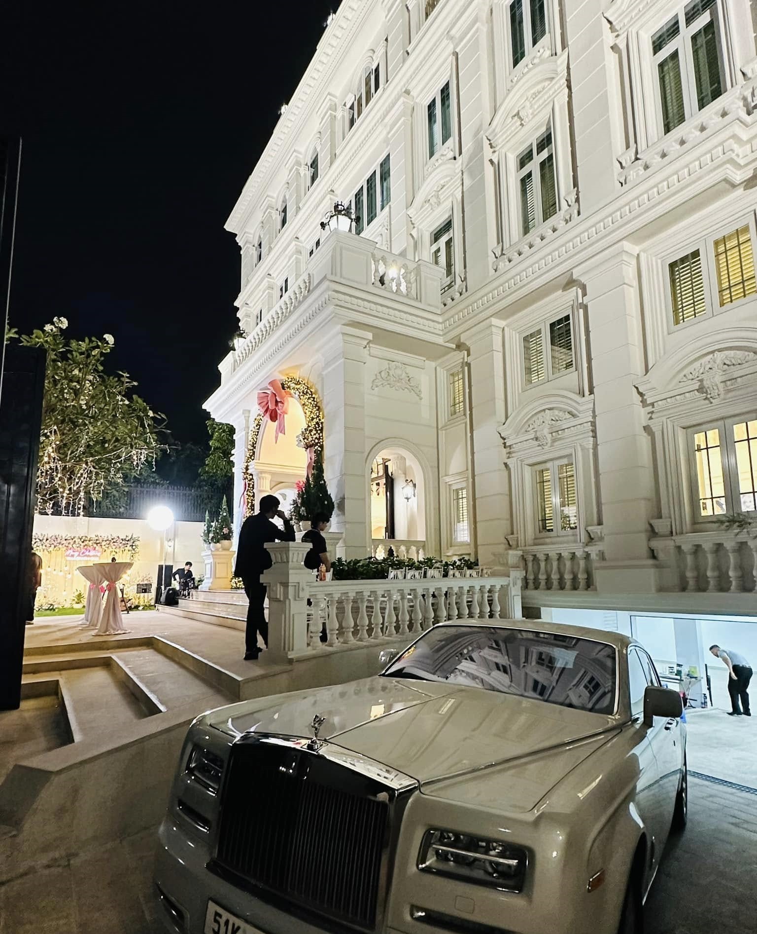 Nam NSƯT yêu Hoa hậu đã có 3 con: Được chuyển giao 2 công ty, ở biệt thự xa hoa 200 tỷ- Ảnh 7.