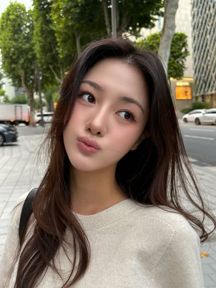 Tips makeup cho người vừa làm mũi: Vẫn xinh rạng rỡ nhưng phải an toàn - Ảnh 5.