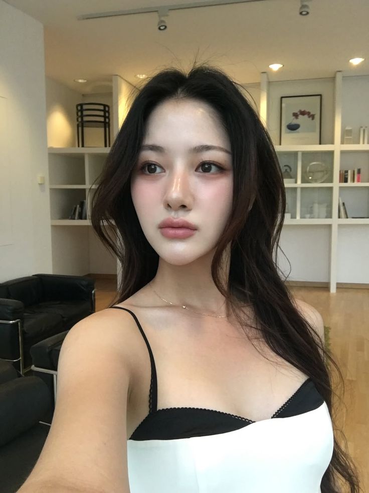 Tips makeup cho người vừa làm mũi: Vẫn xinh rạng rỡ nhưng phải an toàn - Ảnh 6.