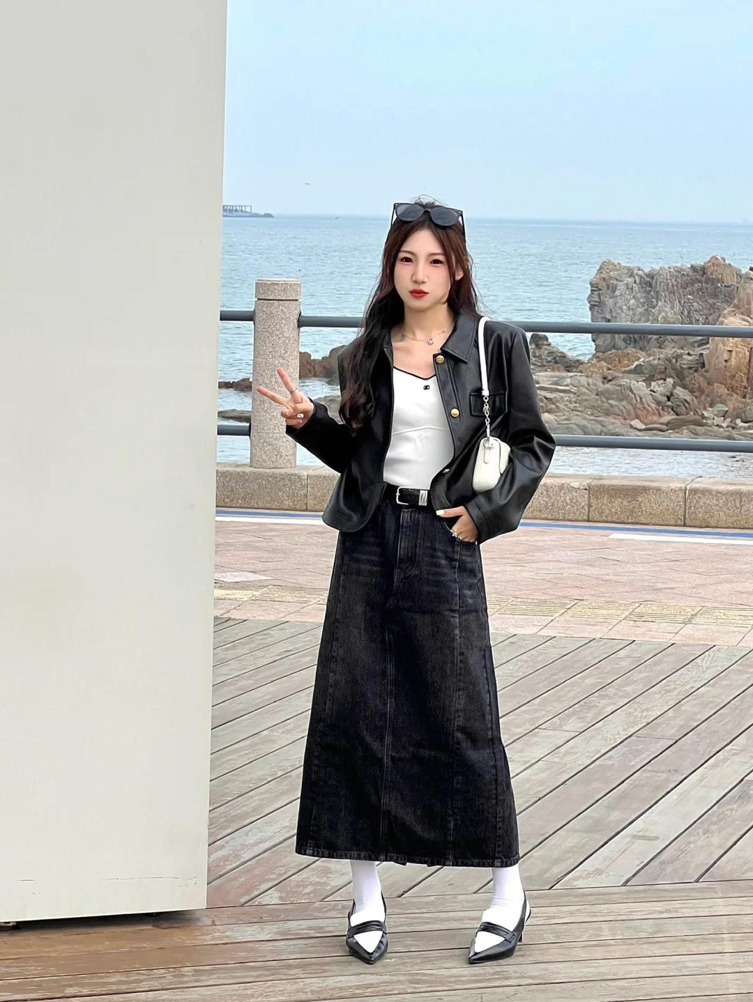 Chiếc váy “hack tuổi” hot nhất 2025, giúp nàng U30–U40 mặc là trẻ, càng mix càng sang - Ảnh 5.