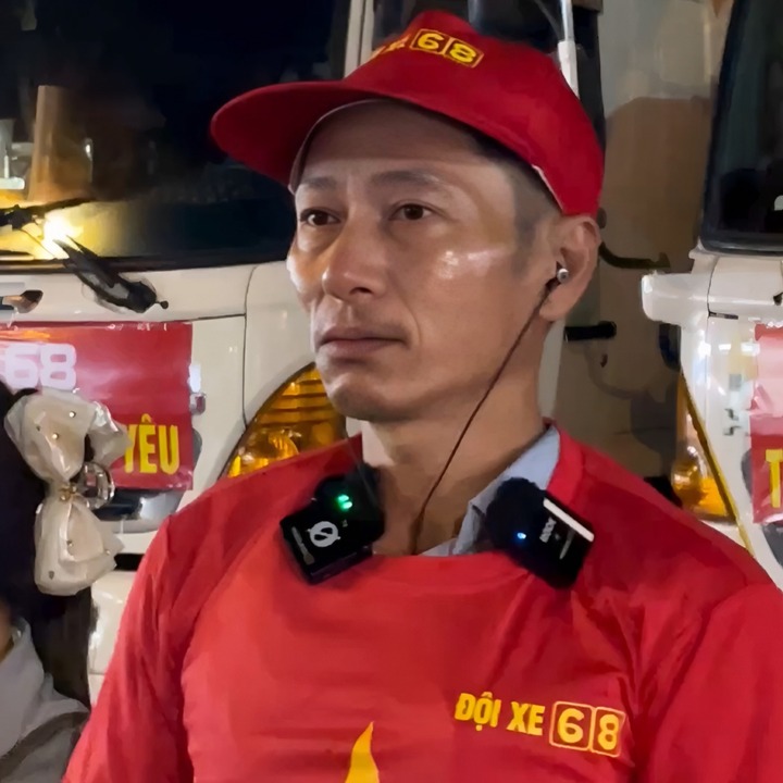 1760500583 435 Nhung cau chuyen am ap Giua lu lut mien Bac