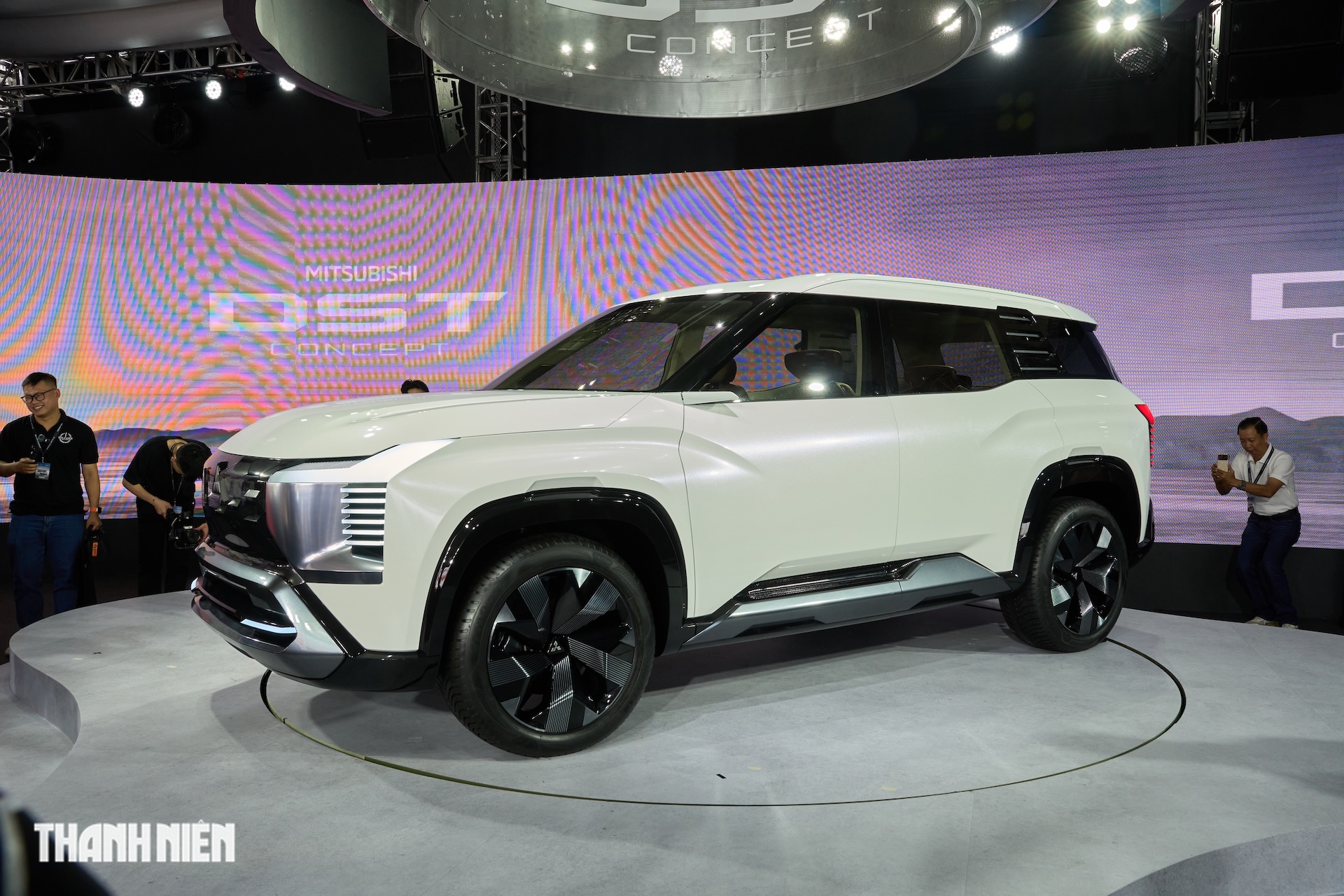 Mitsubishi DST Concept liệu có thành công sau khi thương mại hoá? - Ảnh 4. Mitsubishi DST Concept liệu có thành công sau khi thương mại hoá? - Ảnh 4.