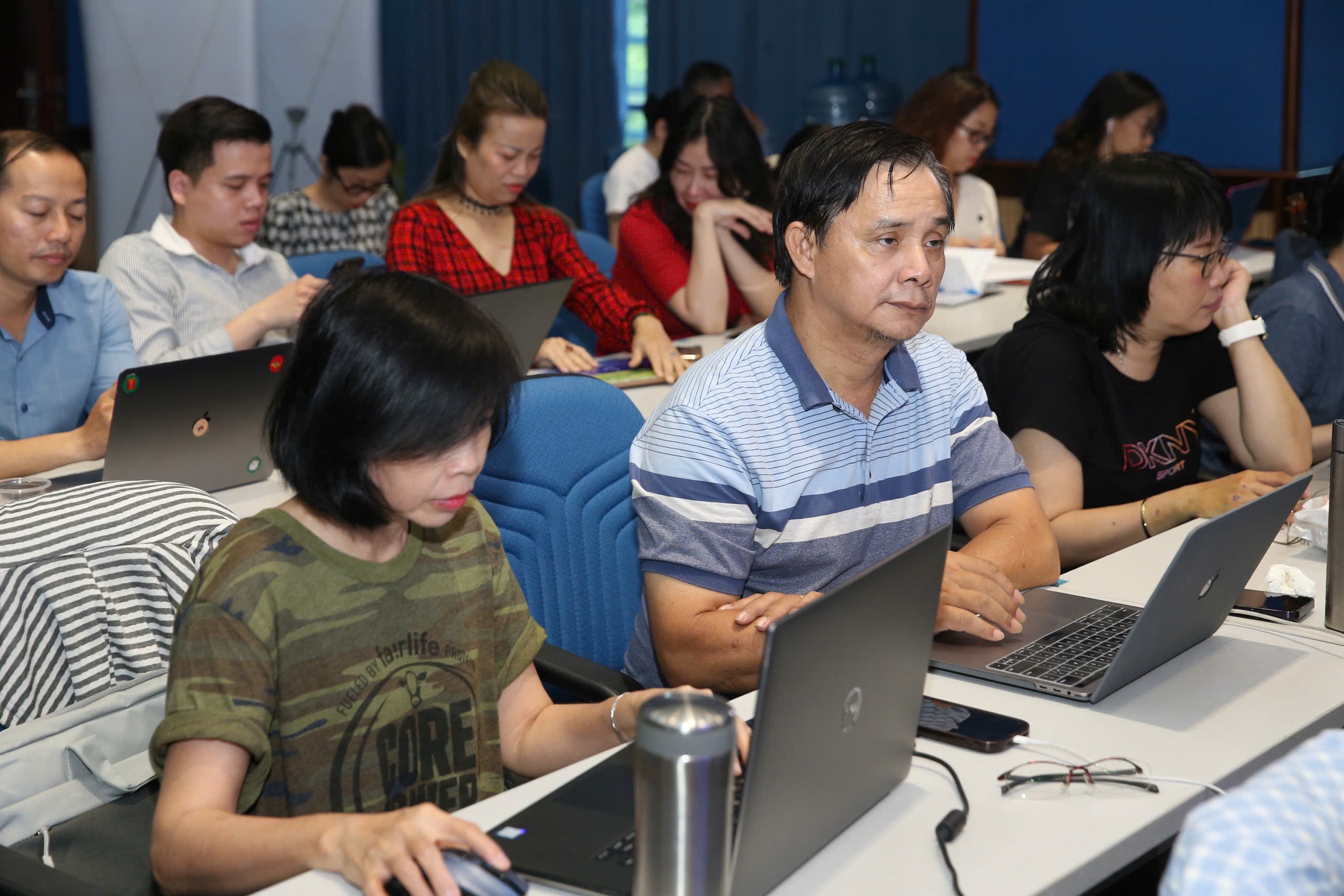 Báo Người Lao Động tiếp tục đào tạo AI nâng cao cho phóng viên, biên tập viên- Ảnh 9.