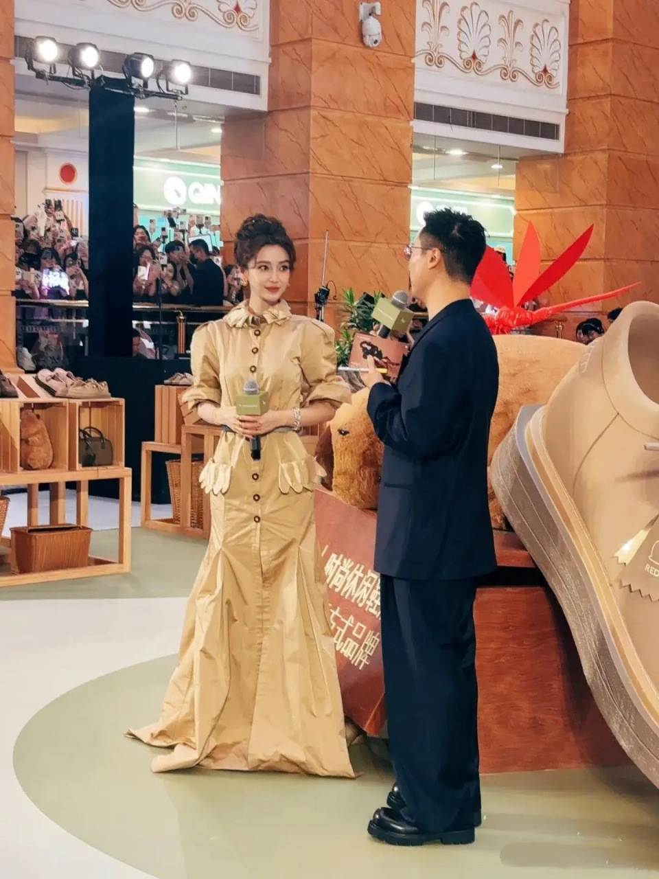 Angela Baby bị lan truyền ảnh nhạy cảm khi đang livestream- Ảnh 6.