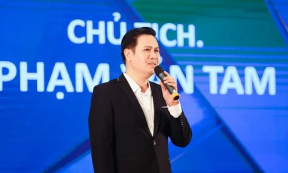 05-shark-tank-Viet-Nam-1.jpg 2 Shark Tank Việt Nam, Shark Bình, Nguyễn Hòa Bình