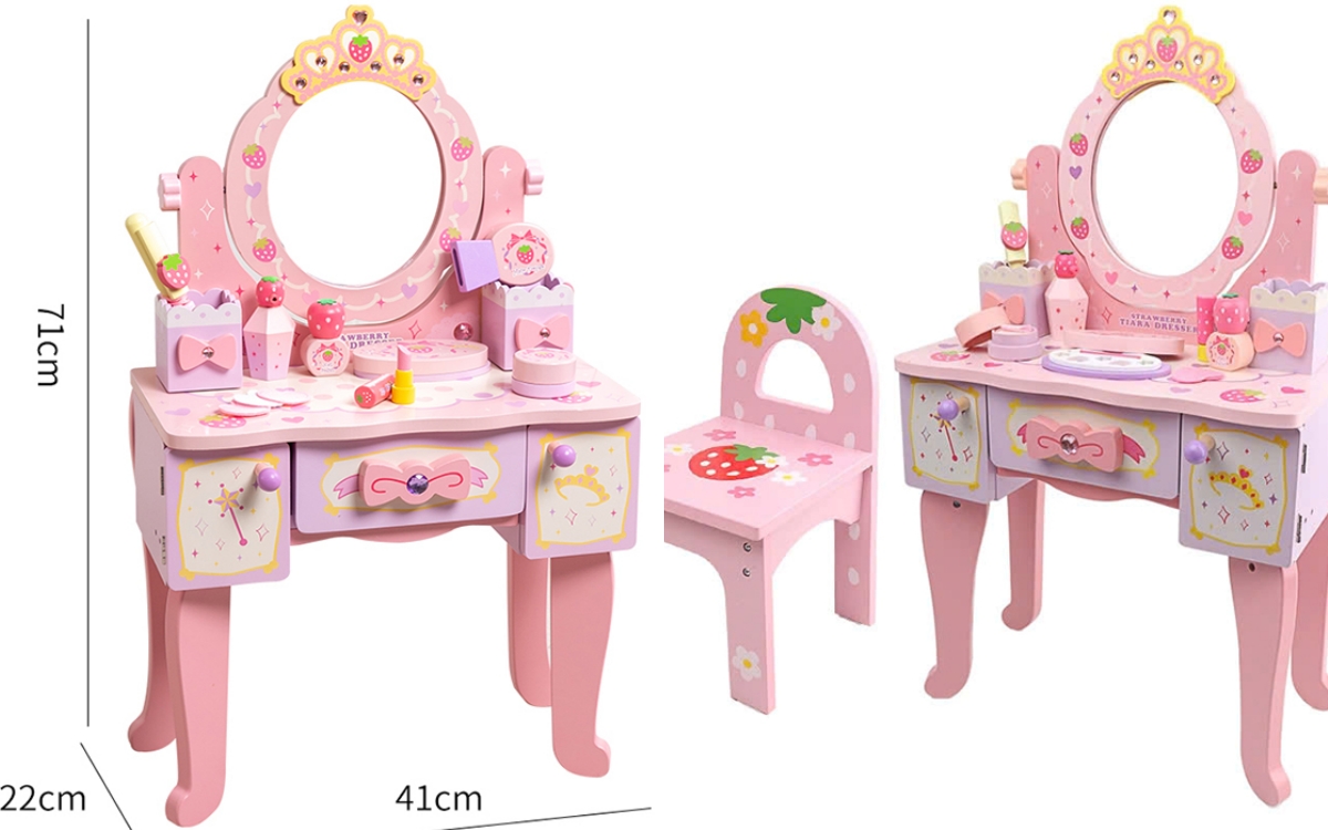 Con gái Đông Nhi hơn 1 tuổi đã "mê phấn son", có riêng bàn makeup xinh như công chúa - Ảnh 4.