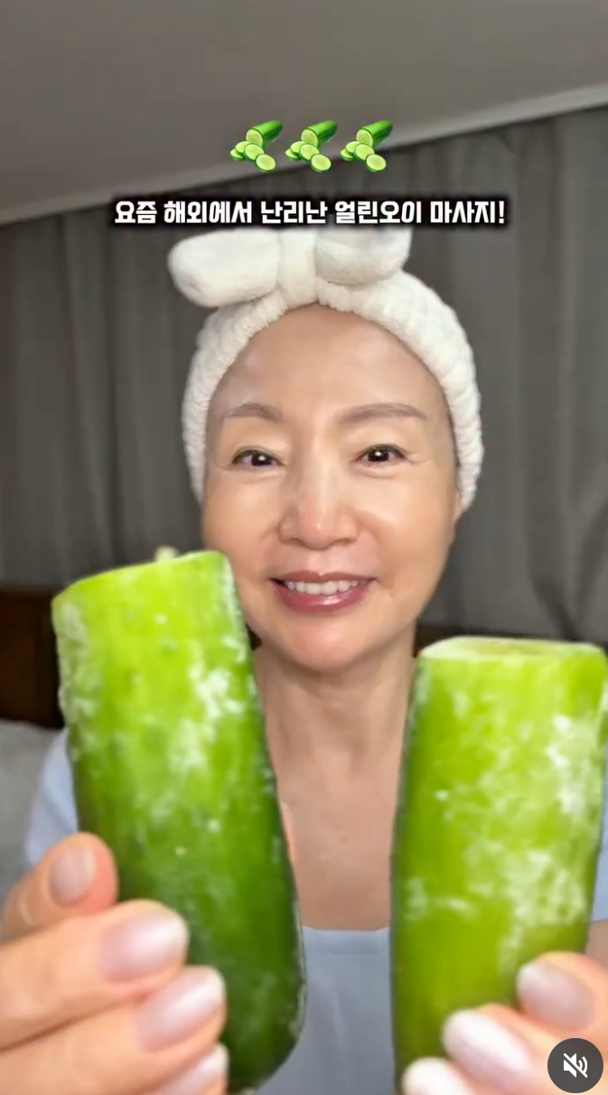 1760544515 599 Ba ngoai xu Han 70 tuoi van so huu lan