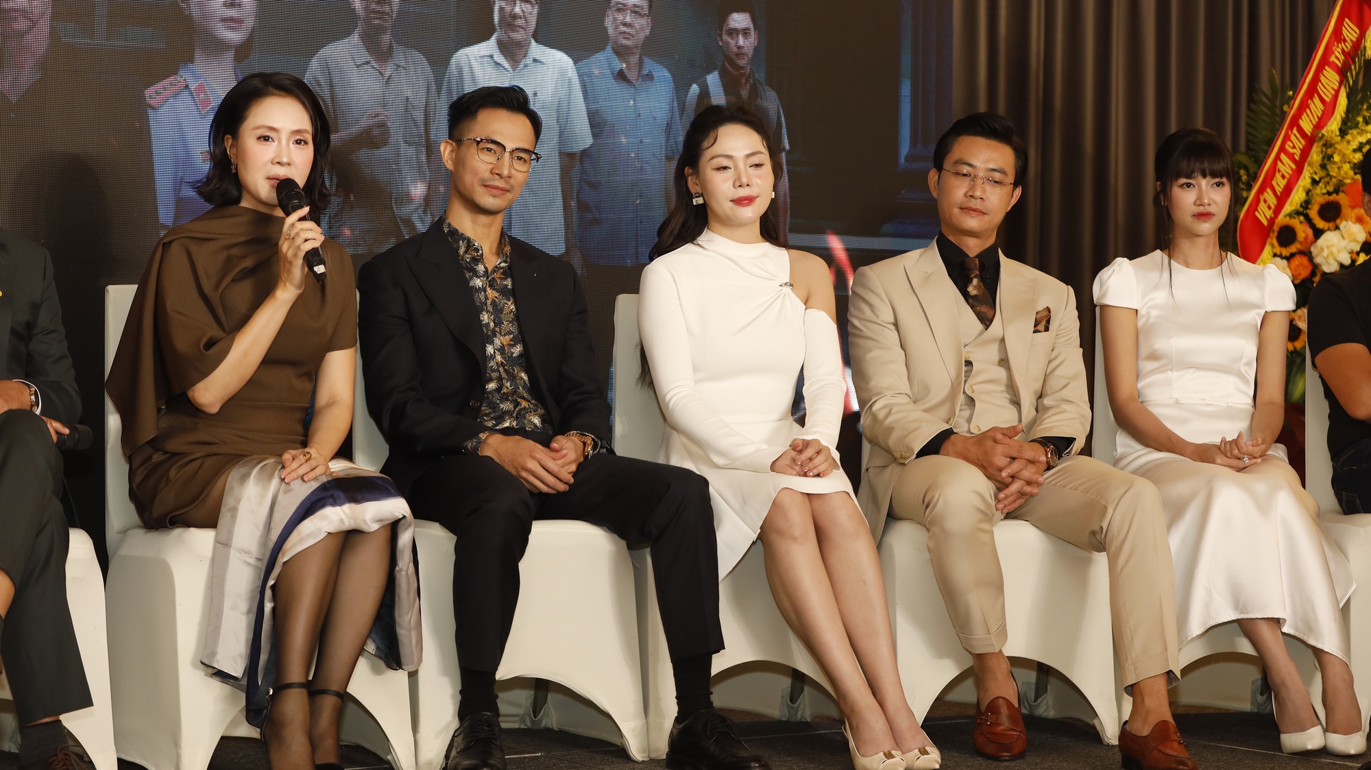 Hồng Diễm tái xuất màn ảnh sau nhiều tranh cãi, tự nhận diễn xuất chưa đủ hài lòng, sẽ rút kinh nghiệm- Ảnh 2.