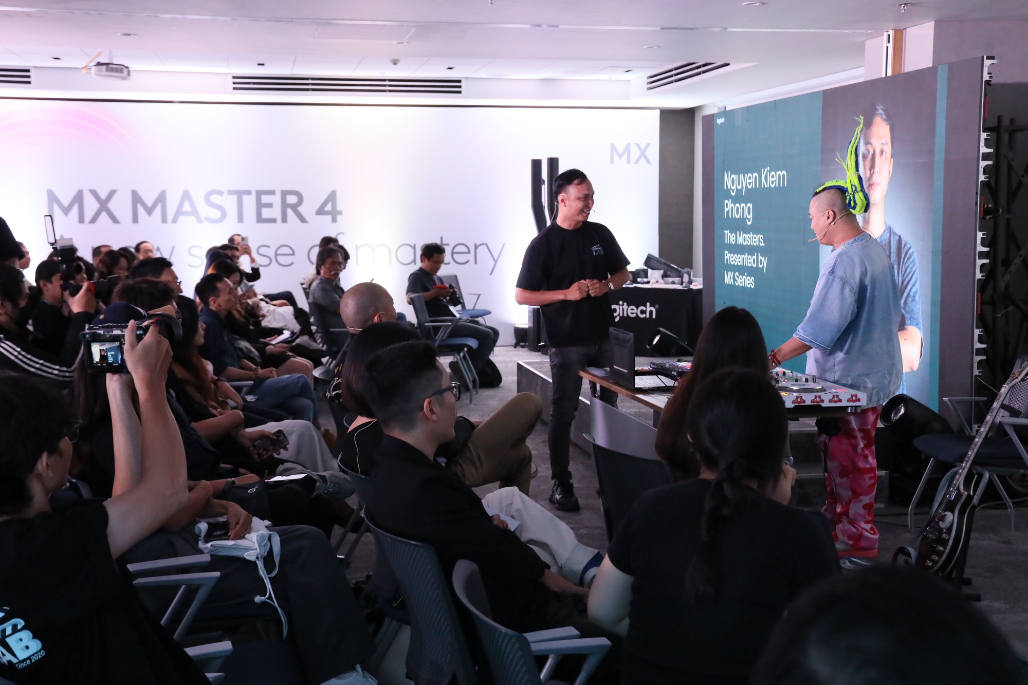 Logitech thắng lớn giải “Thương hiệu truyền cảm hứng” Châu Á 2024: Công thức thành công của “Công nghệ với nền tảng các giá trị cốt lõi”- Ảnh 4.