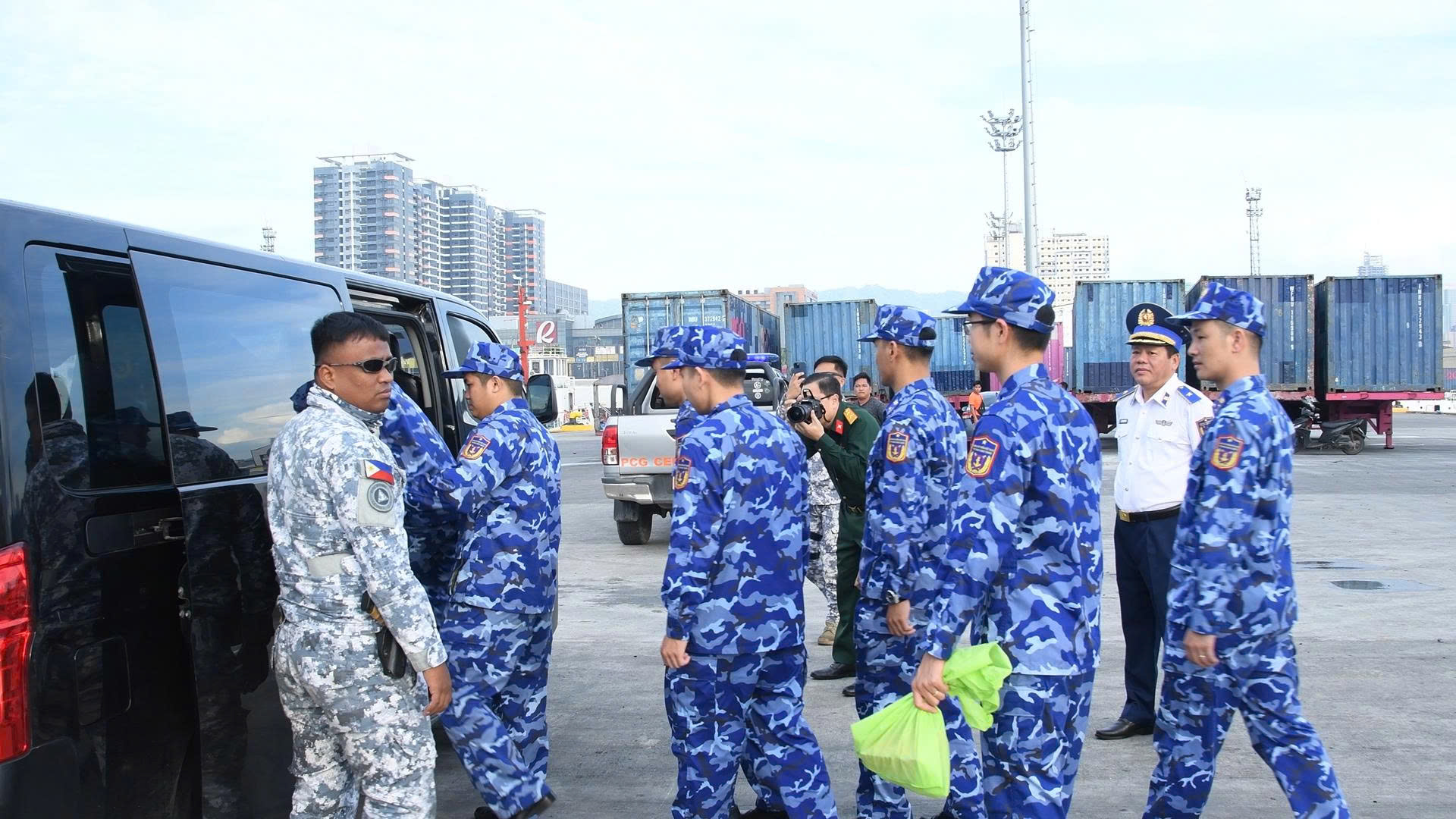 Vùng Cảnh sát biển 2 kết thúc tốt đẹp chuyến công tác tại Philippines - Ảnh 2.