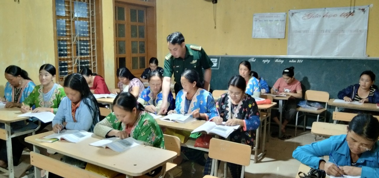 Gieo chữ ở vùng cao- Ảnh 2.