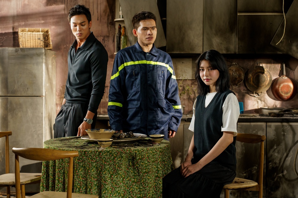 1760591958 223 Quoc Thien ra mat MV Tu dung thanh nguoi