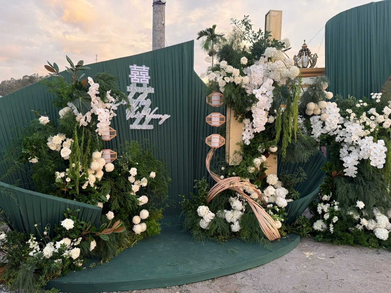 Hình ảnh chồng Đỗ Thị Hà tại lễ ăn hỏi 6 Hình ảnh chồng Đỗ Thị Hà tại lễ ăn hỏi - 6