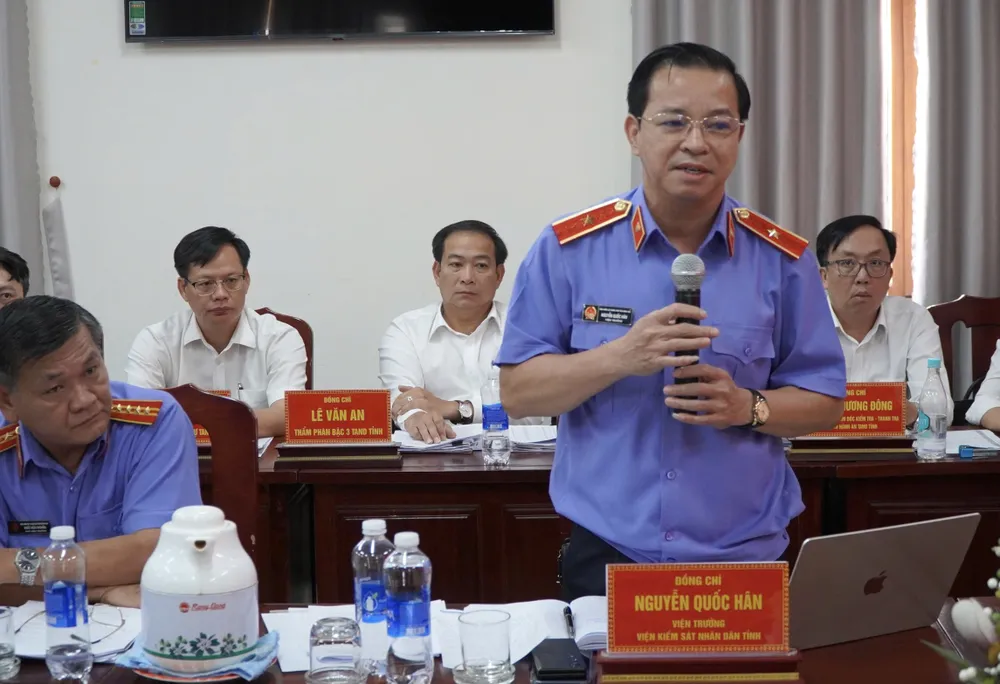Viện trưởng Viện kiểm sát Nhân dân tỉnh Đồng Nai Nguyễn Quốc Hân nêu ý kiến tại buổi giám sát. Ảnh: VŨ HỘI. giải quyết khiếu nại. 1.jpg