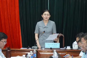 Chủ tịch HĐND tỉnh Đồng Nai yêu cầu giải quyết quyền lợi cho người chống dịch COVID-19