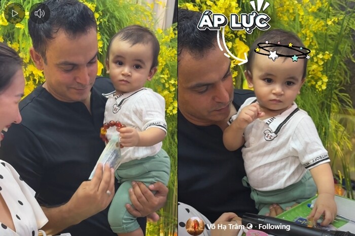 Phản ứng của chồng Võ Hạ Trâm khi con lai Ấn không chọn vàng tiền, chỉ lấy tràng hạt từ ông ngoại xuất gia trong tiệc thôi nôi 2 Doanh nhân Vikas liên tục khuyến khích con trai cầm tiền, vàng trong phần chọn đồ đoán tương lai.