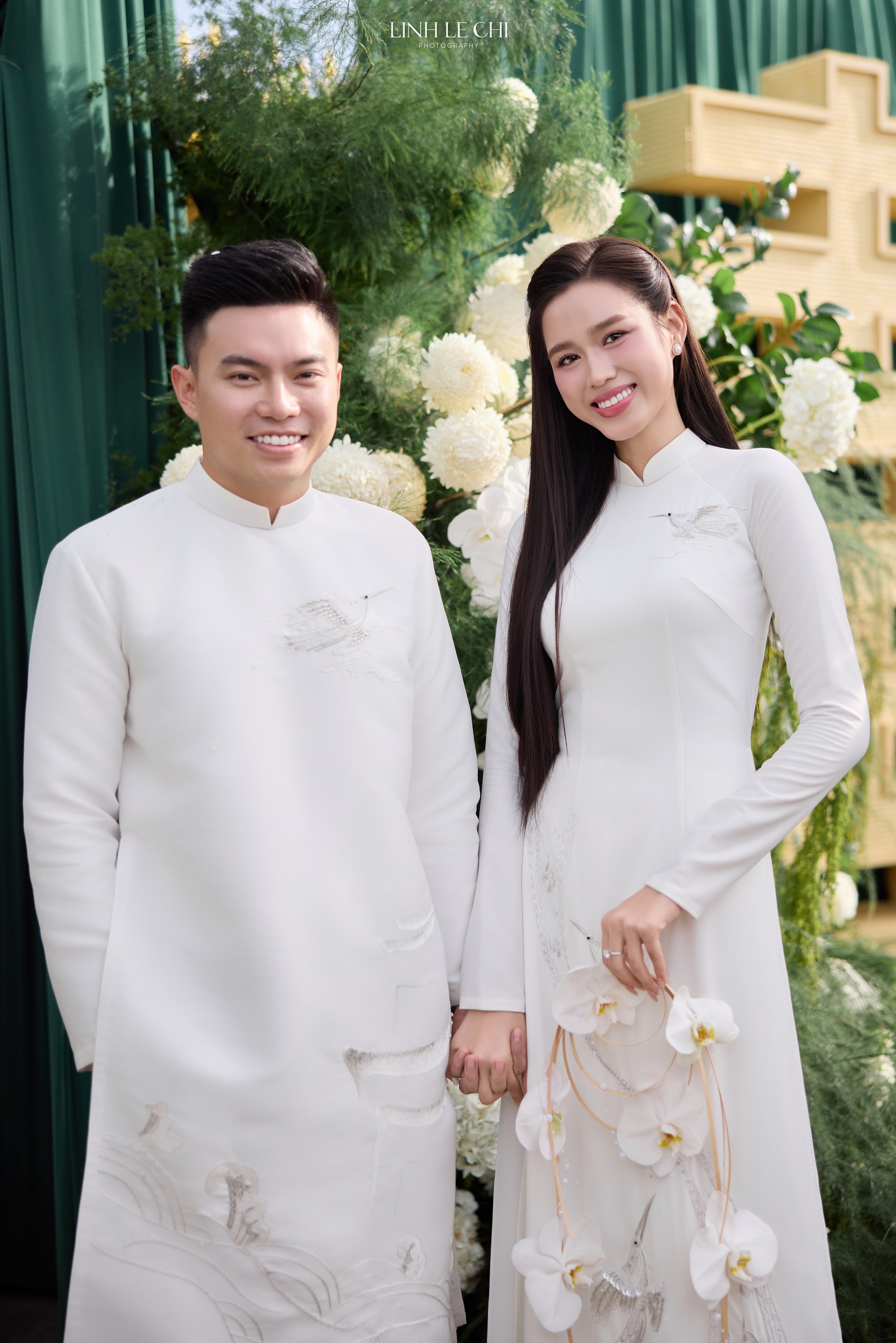 Hoa hậu Đỗ Hà khóc nức nở khi nghe bố chồng chủ tịch nói điều này trong đám cưới- Ảnh 12. Hoa hậu Đỗ Hà khóc nức nở khi nghe bố chồng chủ tịch nói điều này trong đám cưới- Ảnh 12.