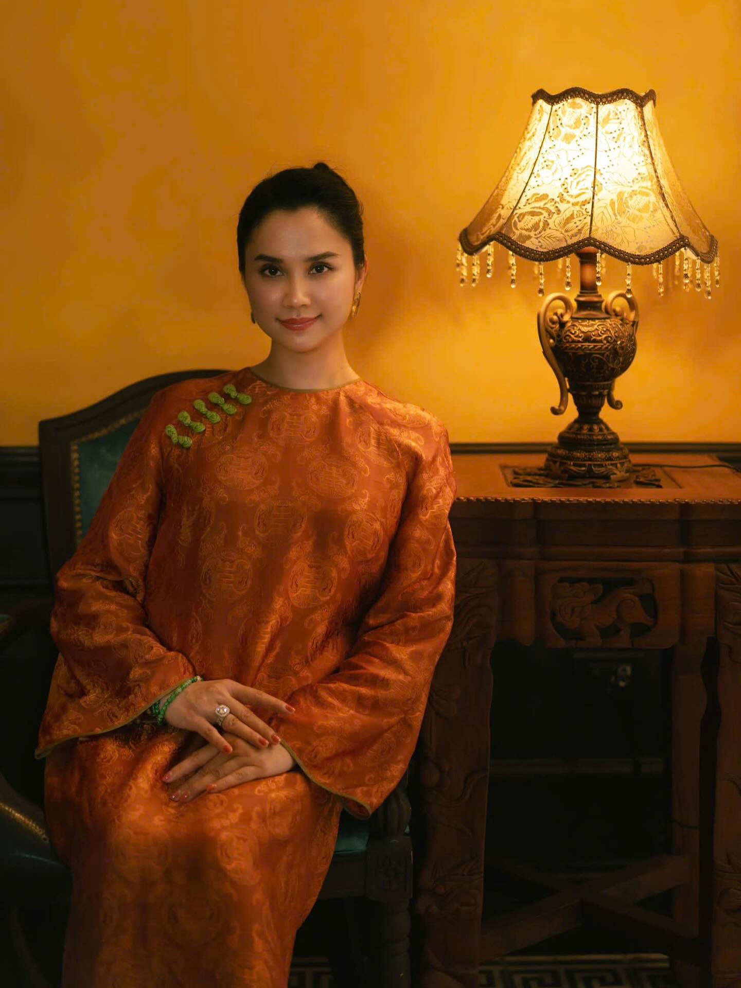 “Điệu” ở tuổi 40: Bí quyết giữ năng lượng và nhan sắc của nữ CEO Linh Đặng - "chị bán gạo nổi nhất MXH" 6 1760635533 532 Dieu o tuoi 40 Bi quyet giu nang luong va