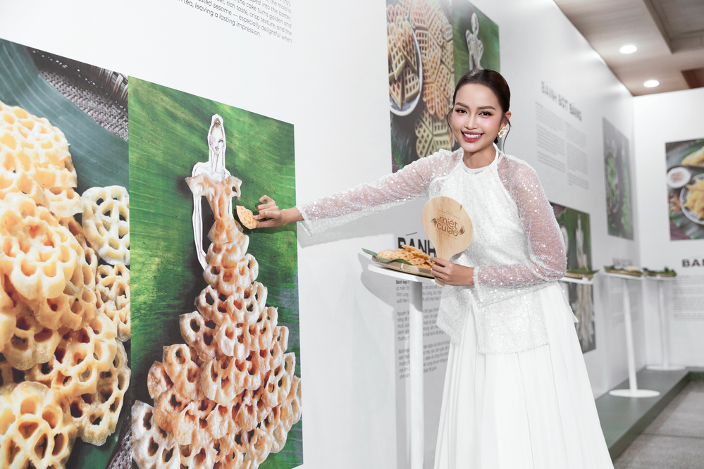  
Hoa hậu Ngọc Châu