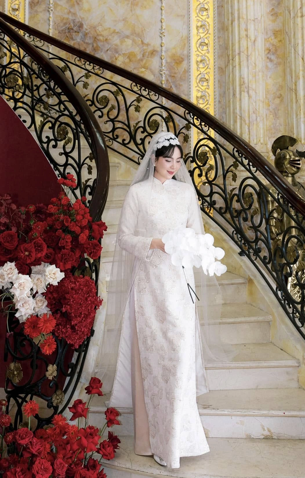 MC Mai Ngọc bế con trai về thăm ông bà nội ở Bắc Ninh, bên trong biệt thự nhà chồng lung linh như lâu đài 8 Cận cảnh trung tâm tiệc cưới của gia đình chồng Mai Ngọc - nơi cặp đôi tổ chức hôn lễ.