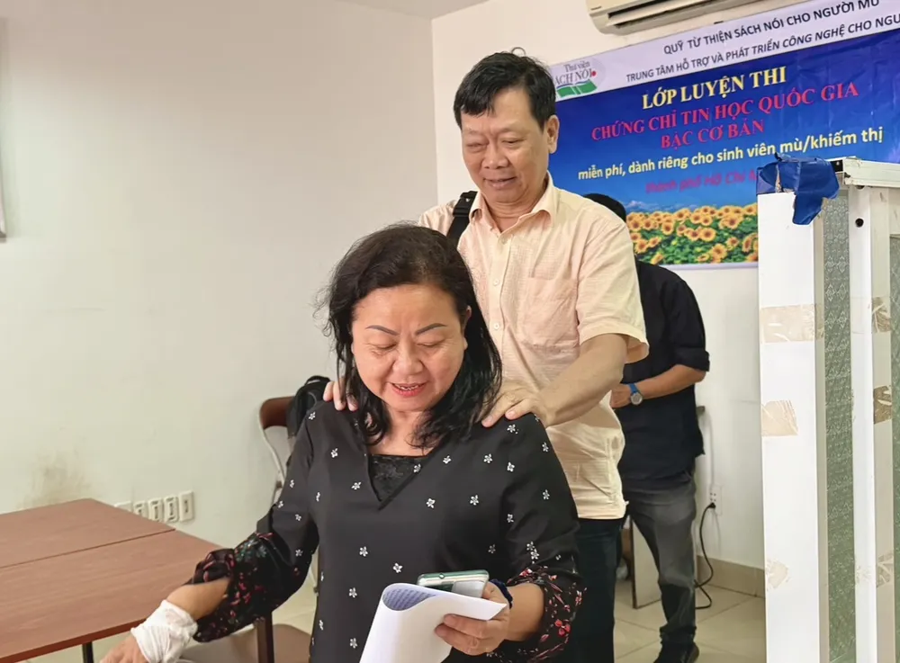 người khiếm thị (5).jpg