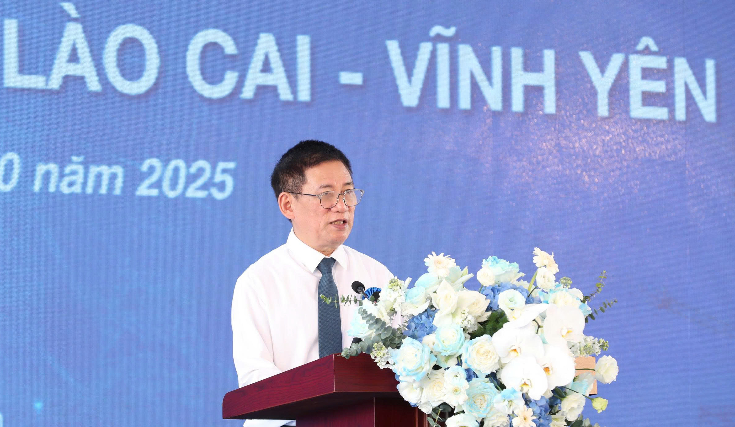 Khánh thành dự án hơn 7.410 tỉ đồng, truyền tải khoảng 3.000 MW từ Tây Bắc và tăng nhập khẩu điện 2 Khánh thành dự án hơn 7.410 tỉ đồng, truyền tải khoảng 3.000 MW từ Tây Bắc và tăng nhập khẩu điện - Ảnh 2.