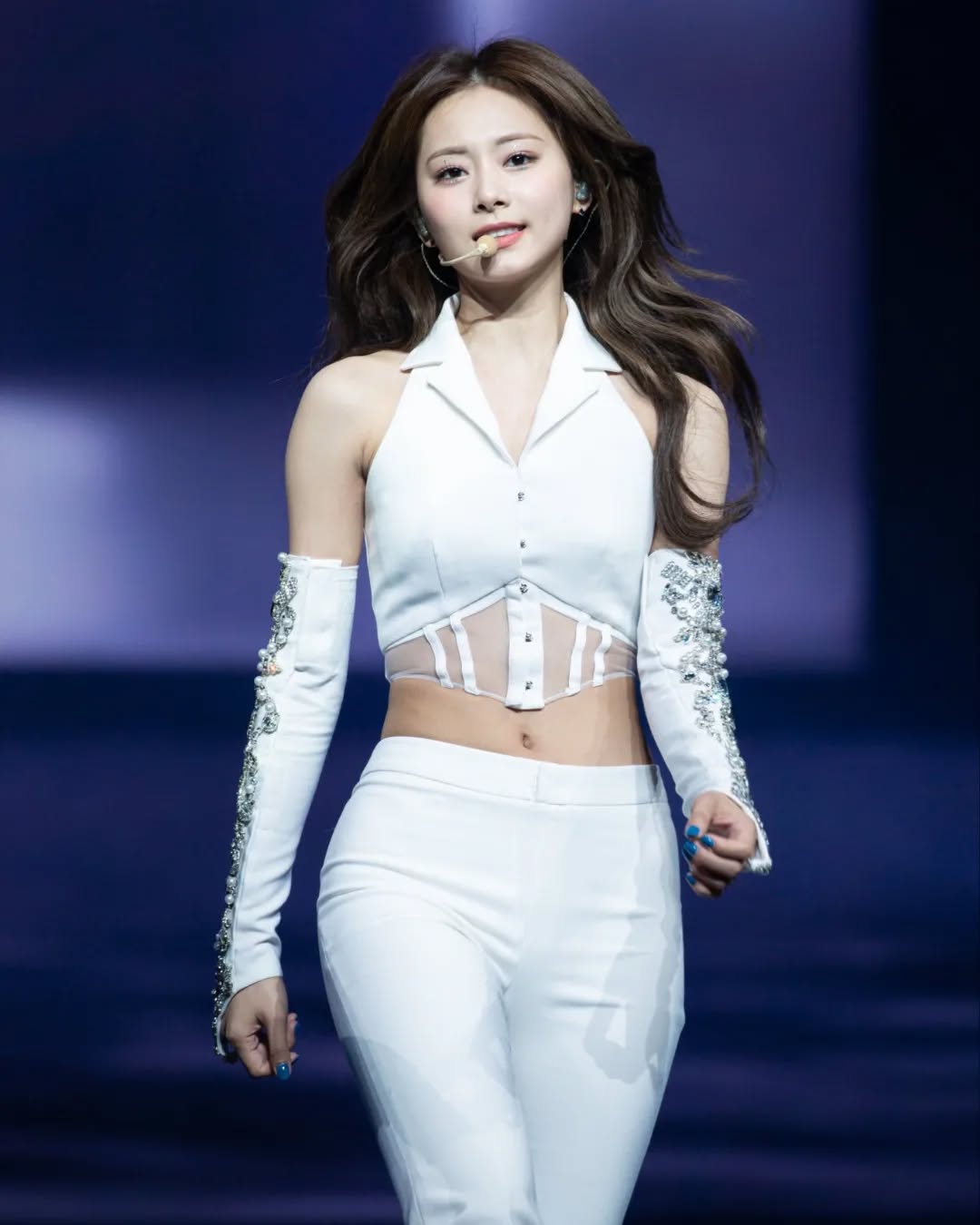 Mỹ nhân Trung đẹp nhất thế giới khoe vòng 1 bốc lửa, áo bra 1 triệu đồng lập tức “cháy hàng”- Ảnh 13.