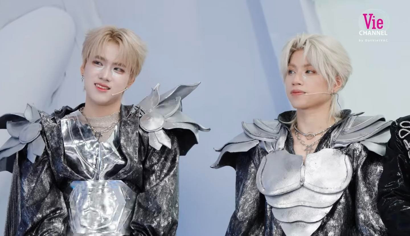 Xin đừng điểm phấn tô son lòe loẹt cho dàn Anh trai say hi - Ảnh 10.