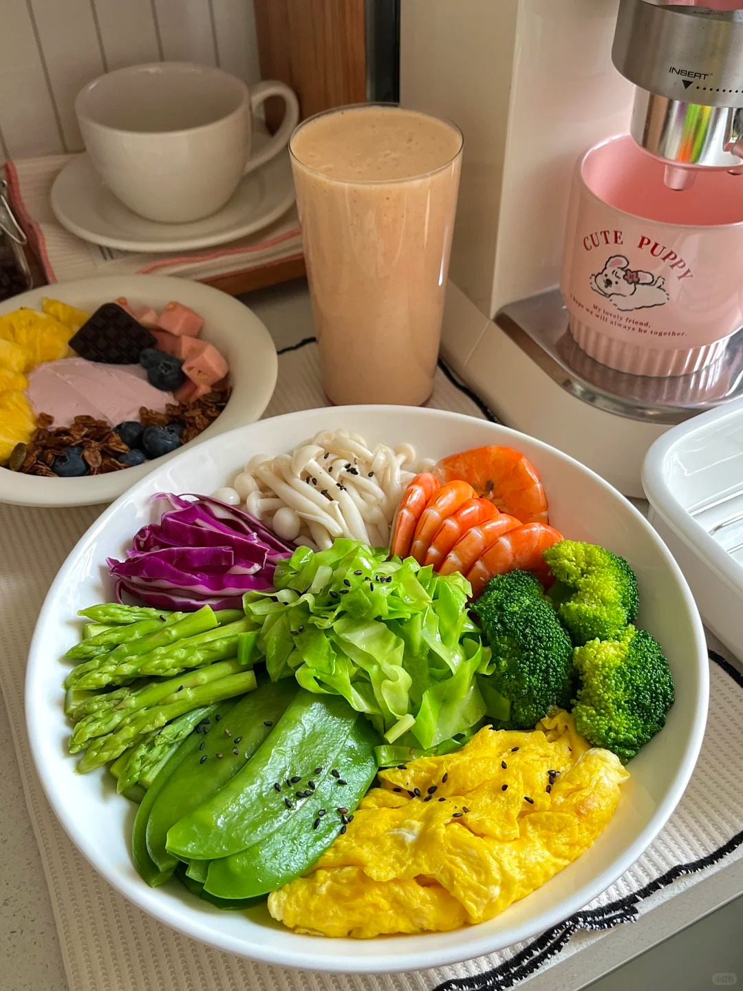 Bí quyết giữ nhan sắc hậu dao kéo: Không chỉ là tiền - Ảnh 3. Bí quyết giữ nhan sắc hậu dao kéo: Không chỉ là tiền - Ảnh 3.