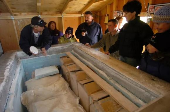 Người đàn ông được đông lạnh, người đàn ông đông lạnh để hồi sinh