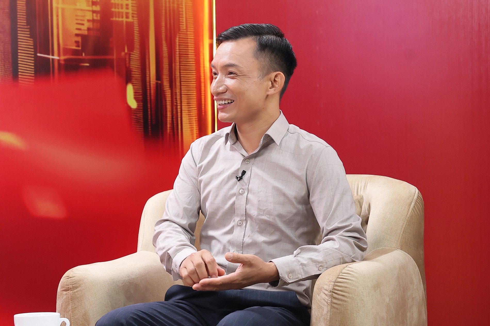 Từ bản thiết kế vẽ trên nền đất bờ ruộng tới xưởng chế tác nông cụ, sức sáng tạo của anh nông dân làm nên điều không tưởng - Ảnh 3. Từ bản thiết kế vẽ trên nền đất bờ ruộng tới xưởng chế tác nông cụ, sức sáng tạo của anh nông dân làm nên điều không tưởng - Ảnh 3.