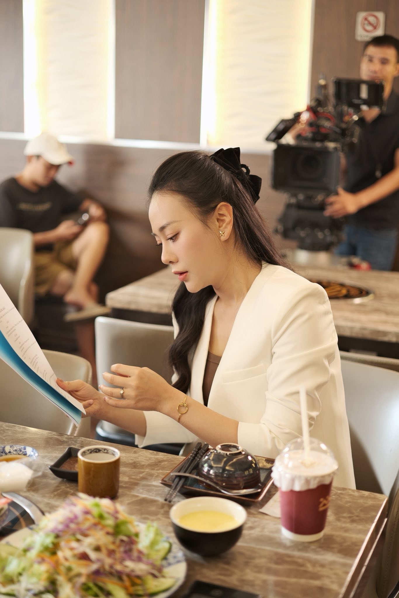 Phương Oanh 10 điểm, mà... lận đận - Ảnh 4. Phương Oanh 10 điểm, mà... lận đận - Ảnh 4.