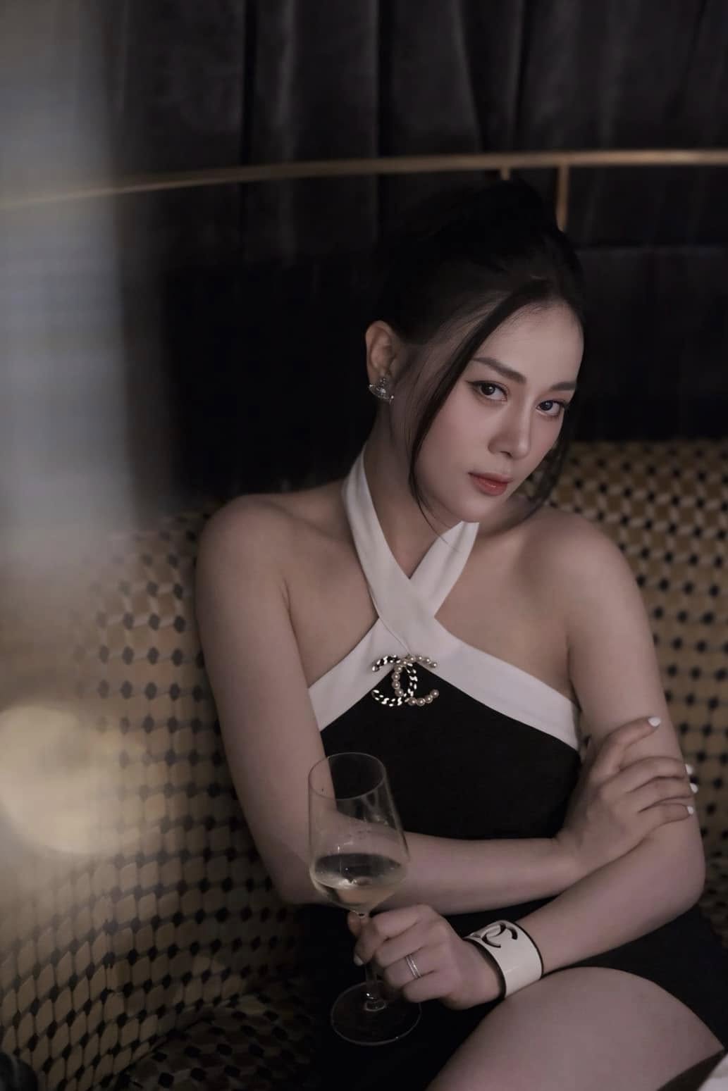 Phương Oanh 10 điểm, mà... lận đận - Ảnh 5. Phương Oanh 10 điểm, mà... lận đận - Ảnh 5.